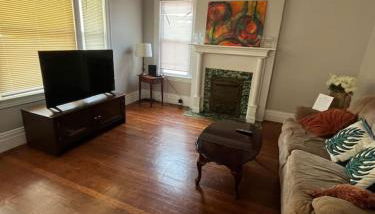 Private Attic room in shared home Near U of R - Photo 2