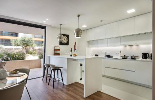 Del Mar Apartment - BT - Photo 4