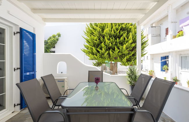 Parian Charming 3bedroom Home - Photo 34