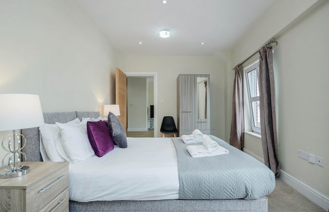 Luxury 2 Bedroom Apartments with Parking - Foto 25