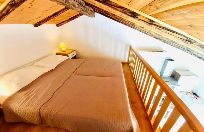 Classic Attic Apartment - Foto 5