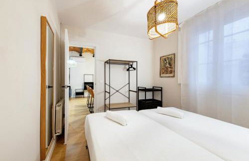 BeBarceloner Eixample Apartments - Photo 22