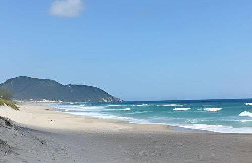 Casa 2 quartos, 6 pessoas, perto da praia, ar condicionado, wi-fi, cozinha completa, lavanderia, - Foto 37