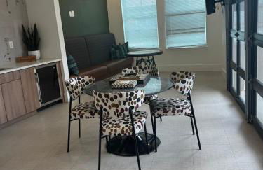 Cozy Contemporary Condo - Foto 24