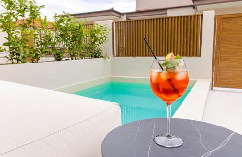 ADORNO PRIVATE SUITES Only Adults & Kids 12 Plus - Photo 12