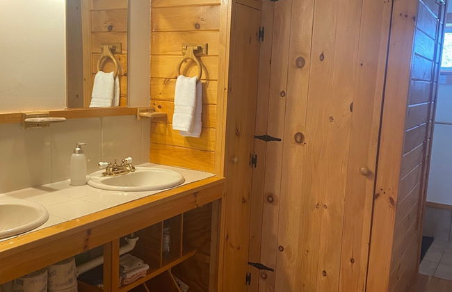 Relaxing Nature Retreat Perfect for Large Groups - Foto 26