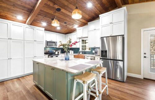 Luxury on Lake LBJ With Hot Tub Firepit & Boat Slip - Foto 36