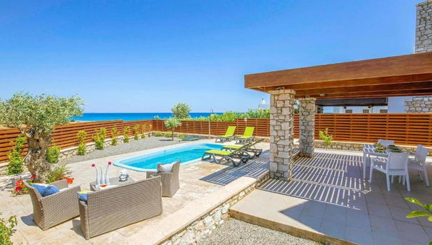 Villa Ira in Rhodes With 2 Bedrooms and 2 Bathrooms - Foto 3, Habitación