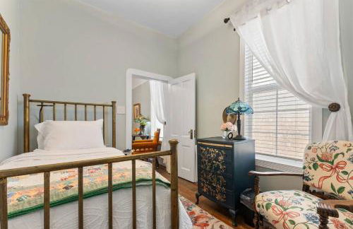 Historic 1914 Cottage, Near Downtown, UNR & Hospitals, Early Check In - Foto 19