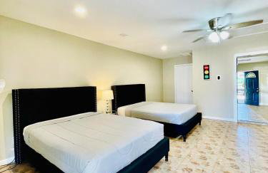 Memorial City Gem Sleeps 12 Fenced Yard - Foto 18