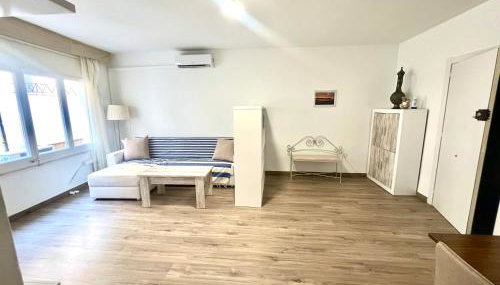 Piso reformado a 80 m de la playa - Foto 2