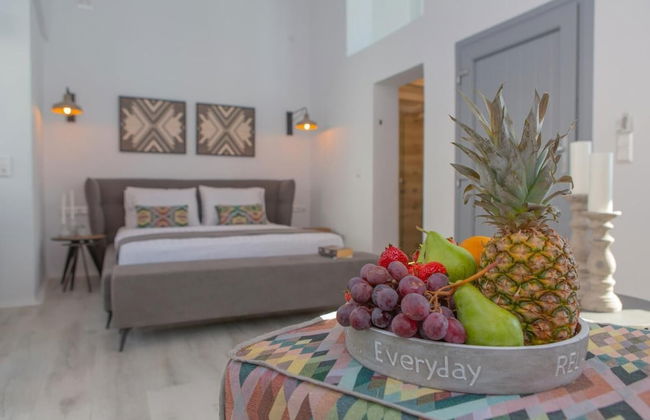 Naxos Riviera Suites - Photo 12