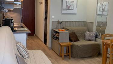 coquet studio au cœur de la station côte 2000 - Foto 3