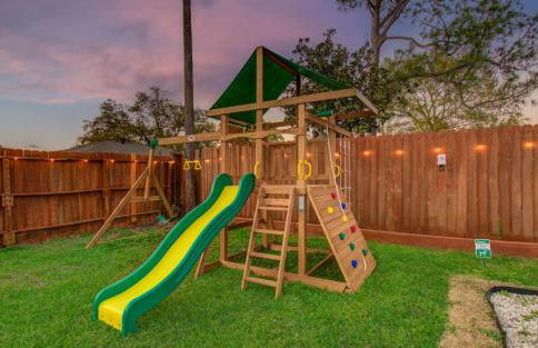 5-BD 2-BA Tranquil Retreat ft Jacuzzi & Playground - Foto 32