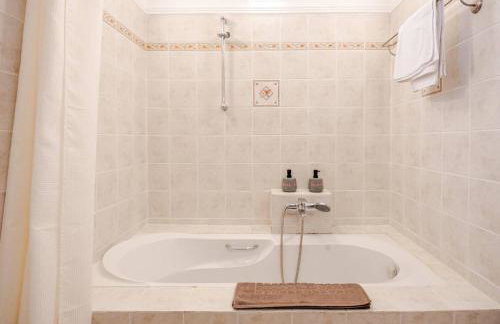 A Fringe Of Blue - Foto 53