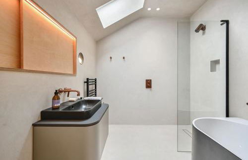 Brook Lodge Farm - Photo 8