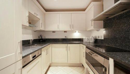 Imperial Wharf 2bed 2bath Apt 2 mins to Tube - Foto 4, stove