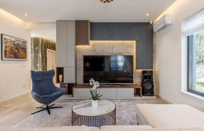 Sophisticated Oasis Residence Villa With Pool - Foto 9