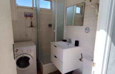 Studio avec terrasse face plage parking - Photo 7