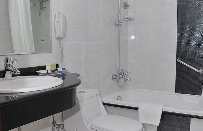 Phoenix Plaza Hotel Apartments - Photo 36