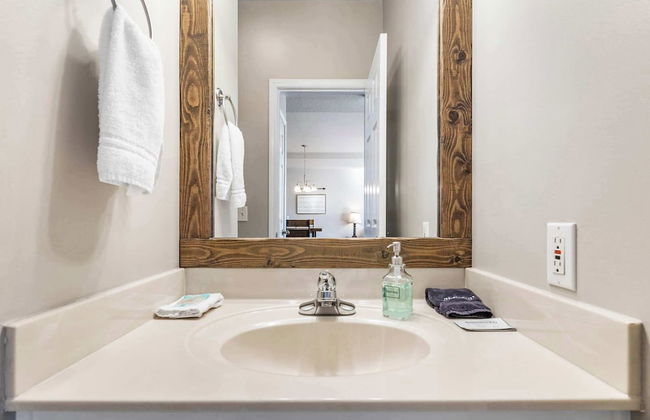 Oak Lane Escape - Branson - Resort Condo on Golf Course w/ Endless Amenities - Foto 15