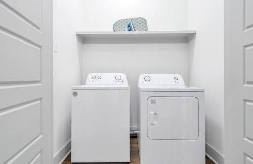 Charming Fire Pit Stay Mid-City Festive Season - Foto 23