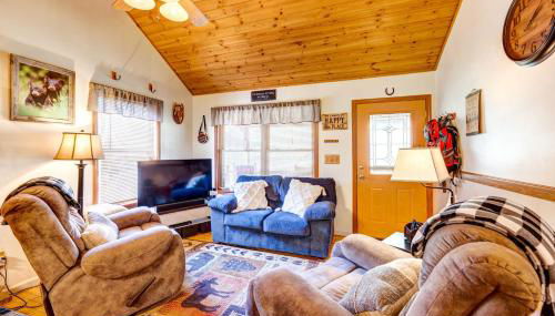 Scenic Marble Cabin with Fire Pit! - Foto 5