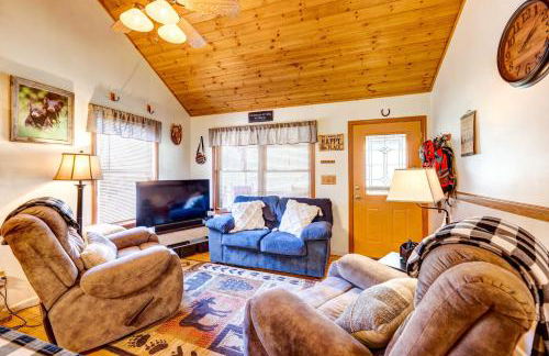 Scenic Marble Cabin with Fire Pit! - Foto 5