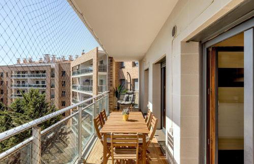 Modern 2 bedroom apt 20 min from city center - Foto 41