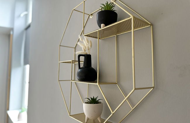 Stunning 1-bed Apartment in Gateshead - Photo 4