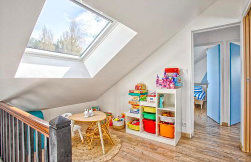 L'effet mer Maison rénovée lumineuse tout confort belle terrasse grand jardin clos sans vis à vis parking jeux pour enfants 5 mn à pied de la plage d'Asnelles et centre bourg - proche Bayeux au coeur des plages du débarquement - Foto 7