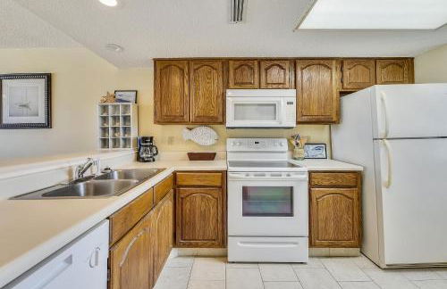 Commodore Resort #704 by Book That Condo - Foto 112