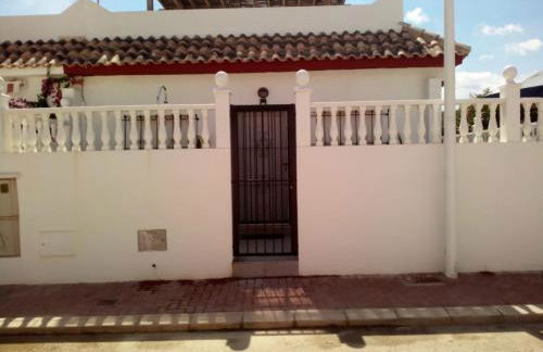 2 Bed-Sleeps 5-Private Pool-Pets-AirCon - Foto 4