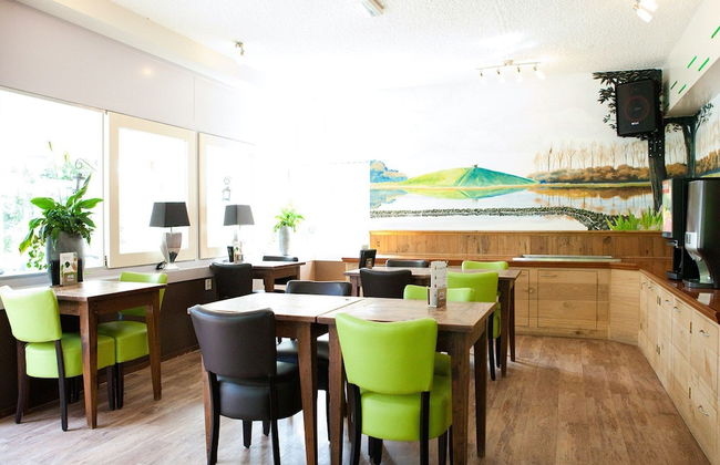 Modern Chalet With a Fireplace in a Holiday Park - Foto 29