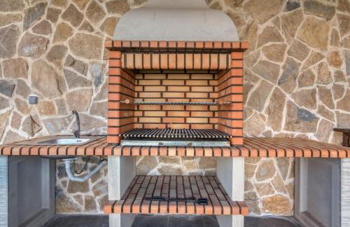 VILLA T to15 min from Puy du Fou Billiar, Movies, BBQ,Pool - Foto 14