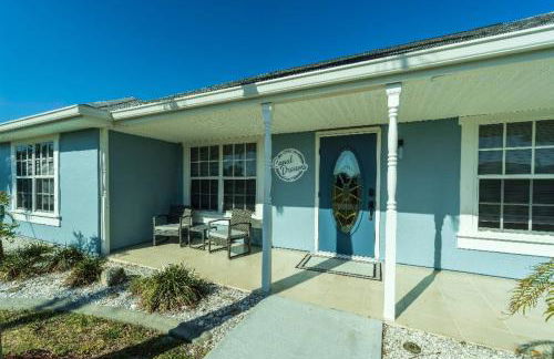 "Canal Dreams" 3 BR2 BA pool home on the canal - Foto 6