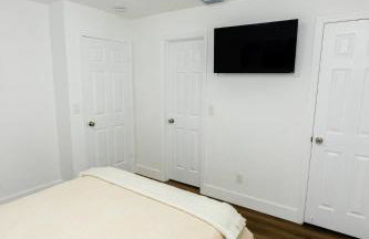 Your Perfect Oasis in Miami! - Photo 6