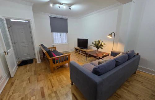 Stylish East London Stay 2Bed Home in Forest Gate - Foto 11