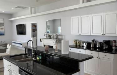 Villa Sunshine Elegant and Modern 4BR Pool House - Foto 56