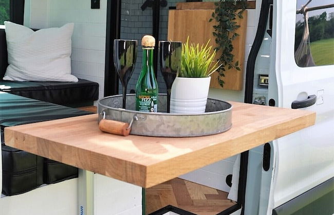 Superb 4 Berth Campervan With Kingsize bed - Foto 5