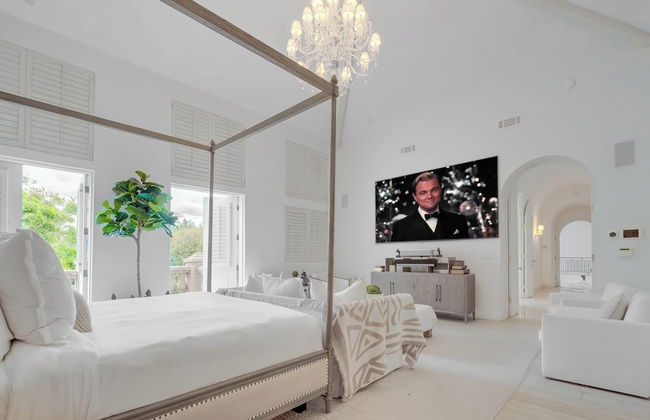 Carolwood - Modern Tuscan Villa With Rolling Lawns and Loggia in Holmby Hills - Photo 7