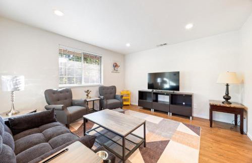 Cozy Nest Across the street from UC Davis Sacramento - Foto 1