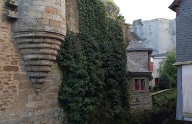 Escapade Romantique sous les toits de Kéréon - Centre Historique, rue piétonne - Foto 37