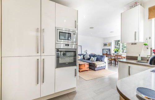 Modern Terrace Apartment in Putney - Pass the Keys - Foto 15