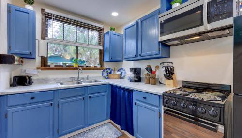 Hawthorne Anglers Cabin with Lake and Dock Access! - Foto 2