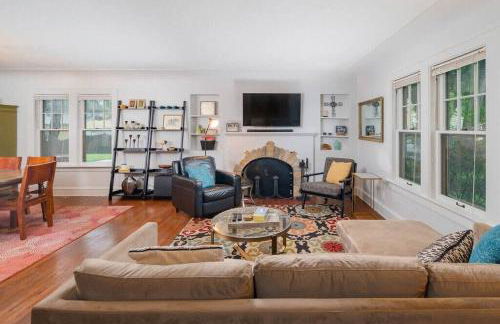 Family Brick House Charm - 4 br 3 bath - Foto 4