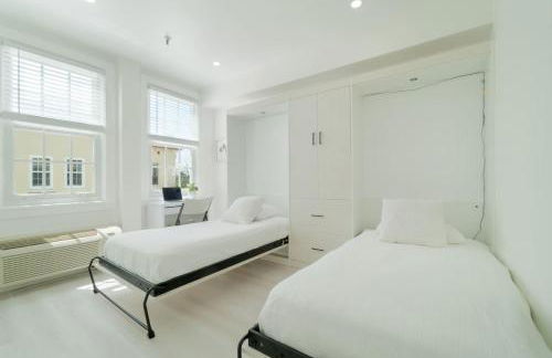 2BR Beachside Retreat with Pool - Foto 14