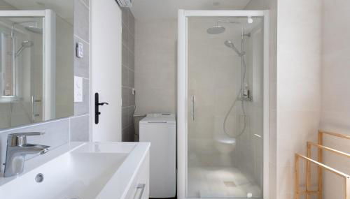 Curie 1er - Appart cosy & calme à 5 min de la gare - Foto 4, Shower