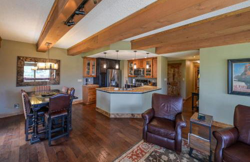 5th Floor 2BD 2BA Condo with Magnificent Views - Foto 7