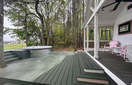 Sunrise, Mountain & Farm View - Heated Tub or Pool - Foto 24